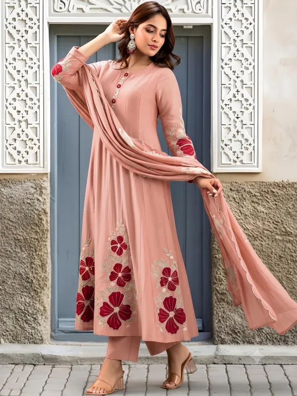 Rashili-Peach-Varni_House