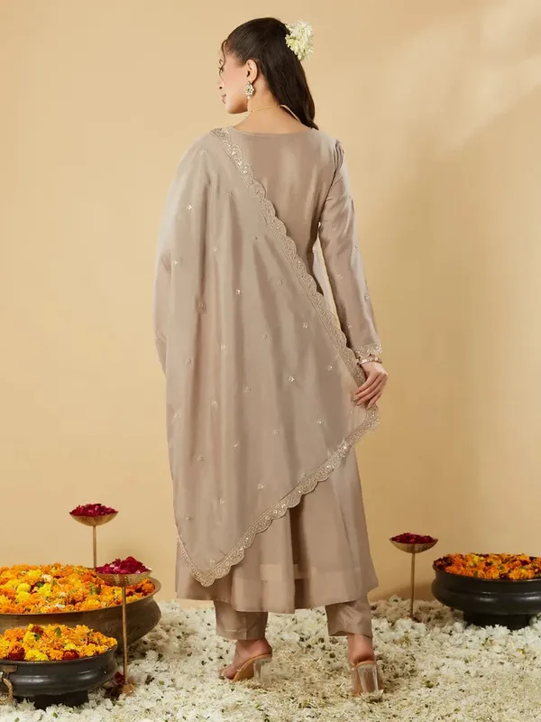 Beige_Cotton_Embroidered_Anarkali_Kurta_Set_For_Women