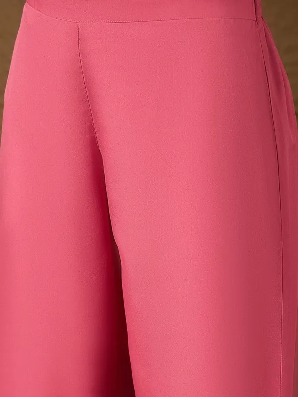 Silver-Pink-Varni_House
