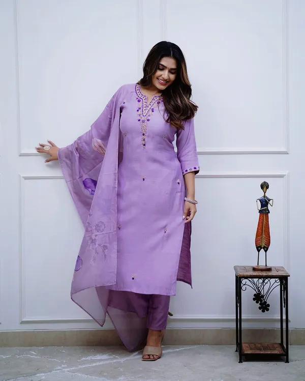 Purple_Cotton_Embroidered_Kurta_Set_For_Women