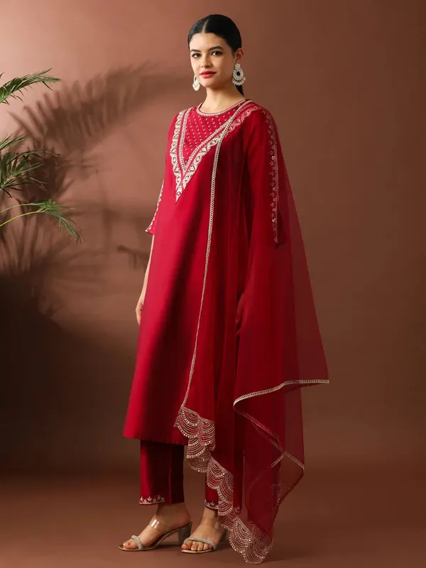 Orange_Cotton_Embroidered_Kurta_Set_With_Dupatta_For_Women