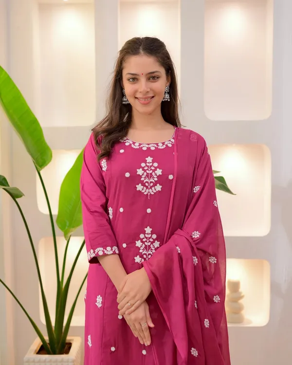 Tiru-Pink-Varni_House