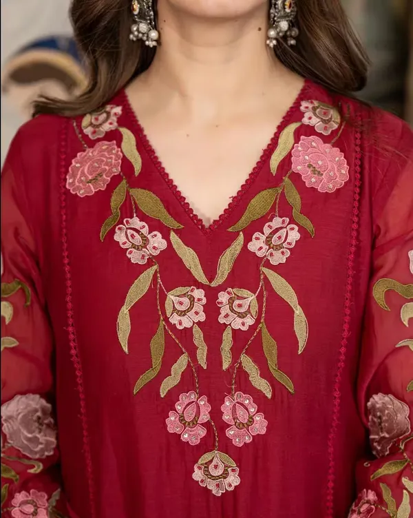 Maroon_Cotton_Embroidered_Floral_Kurta_Set_For_Women