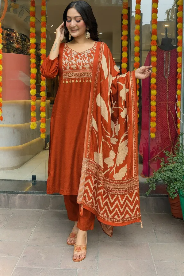 Orange_Cotton_Embroidered_Kurta_Set_For_Women