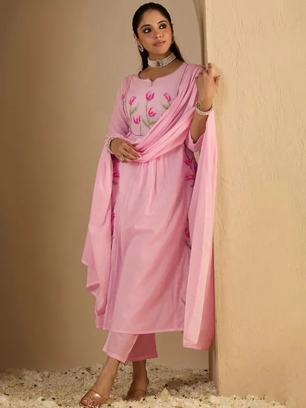 Pink_Cotton_Floral_Embroidered_Kurta_Set_For_Women