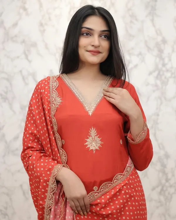 Red_Cotton_Embroidered_Kurta_Set_With_Dupatta_For_Women
