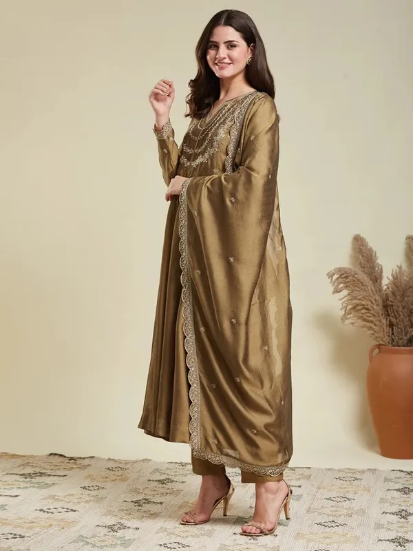 Golden_Cotton_Embroidered_Anarkali_Kurta_Set_For_Women