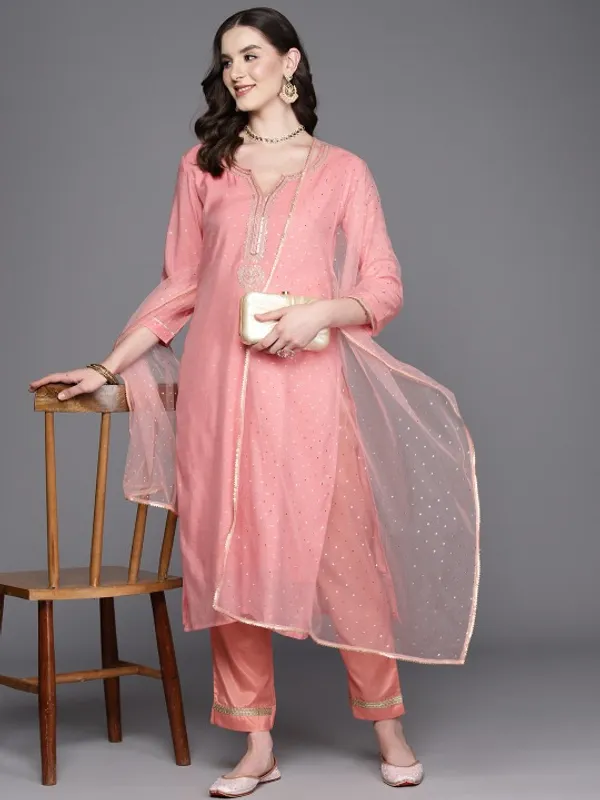 Pink_Cotton_Embroidered_Straight_Kurta_Set_For_Women