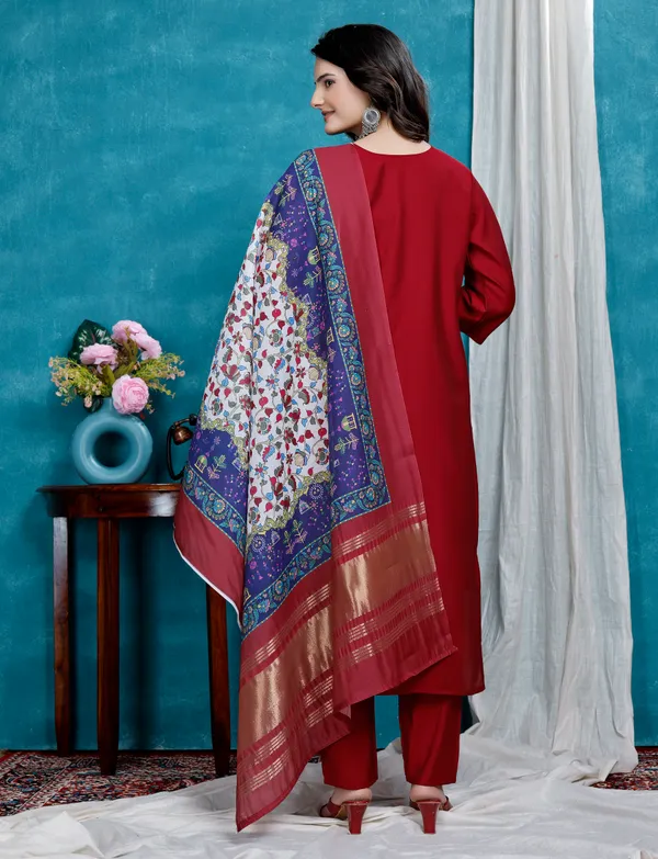 Red_Cotton_Embroidered_Kurta_Set_For_Women