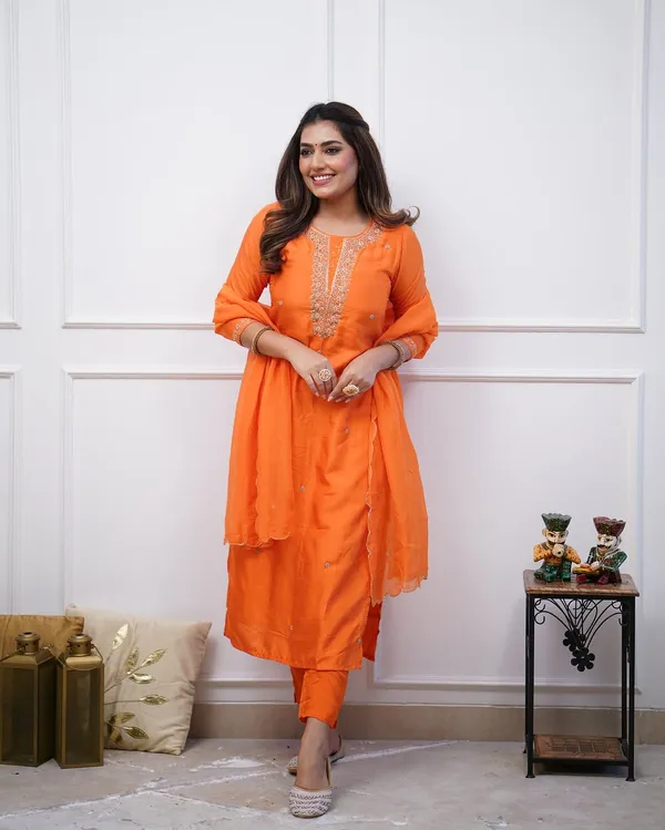 Orange_Cotton_Embroidered_Kurta_Set_For_Women