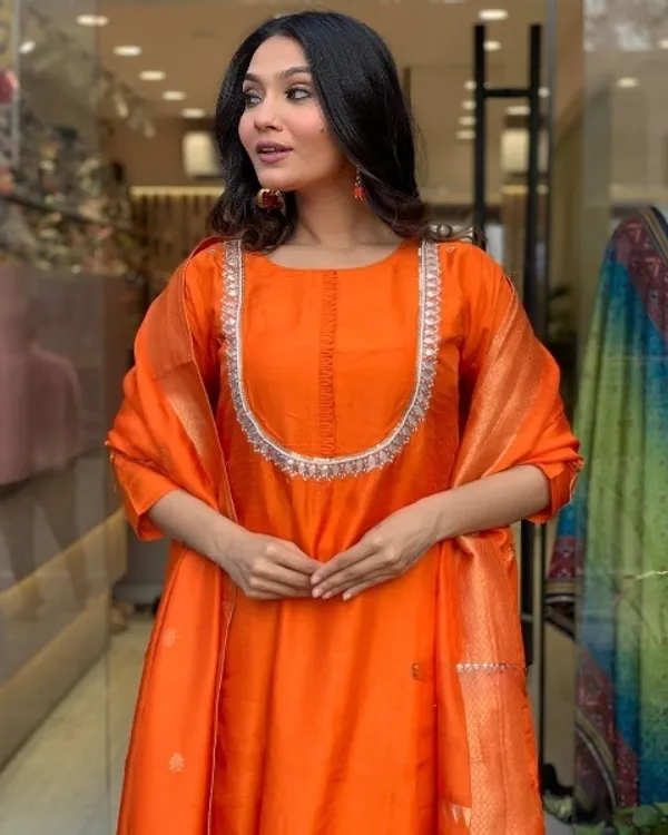 Orange_Cotton_Embroidered_Kurta_Set_For_Women