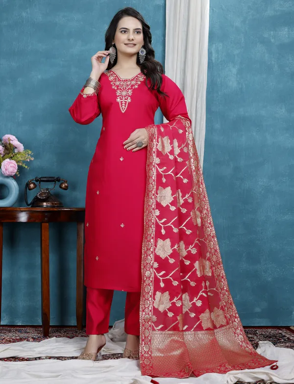 Red_Cotton_Embroidered_Suit_Set_For_Women