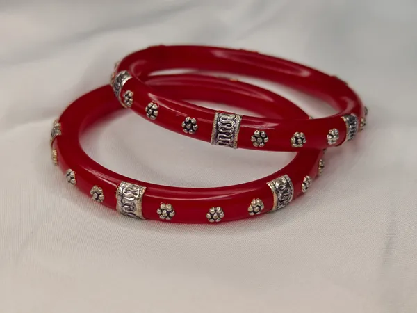 Red_Metal_Enamel_Silver_Embellished_Bangle_Set_For_Women