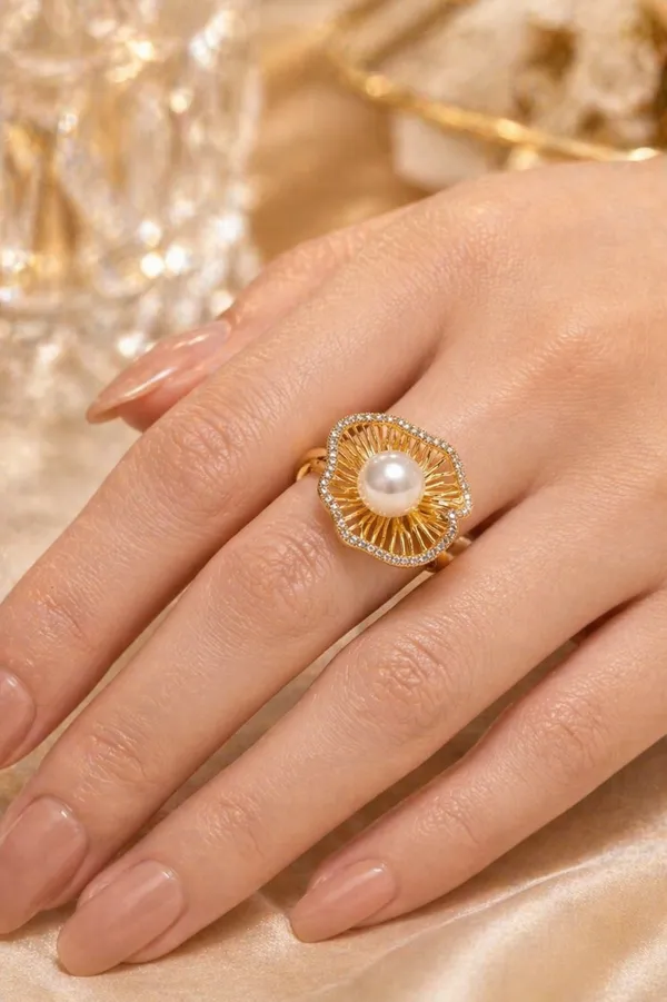 Pearl_Floral_Statement_Ring_Gold
