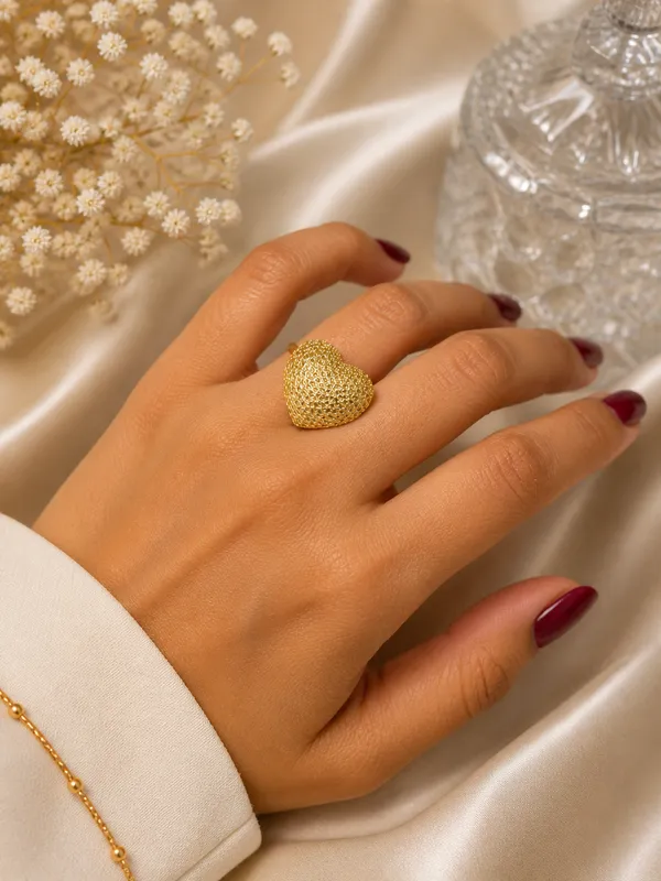 Textured_Gold_Heart_Statement_Ring