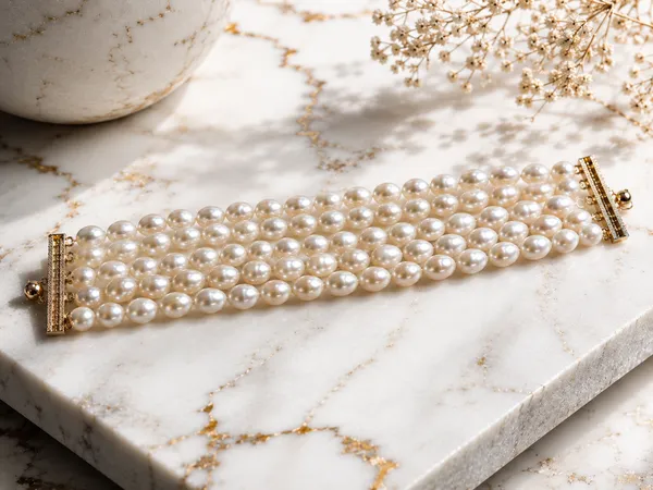 Elegant_Multi-Strand_Pearl_Bracelet