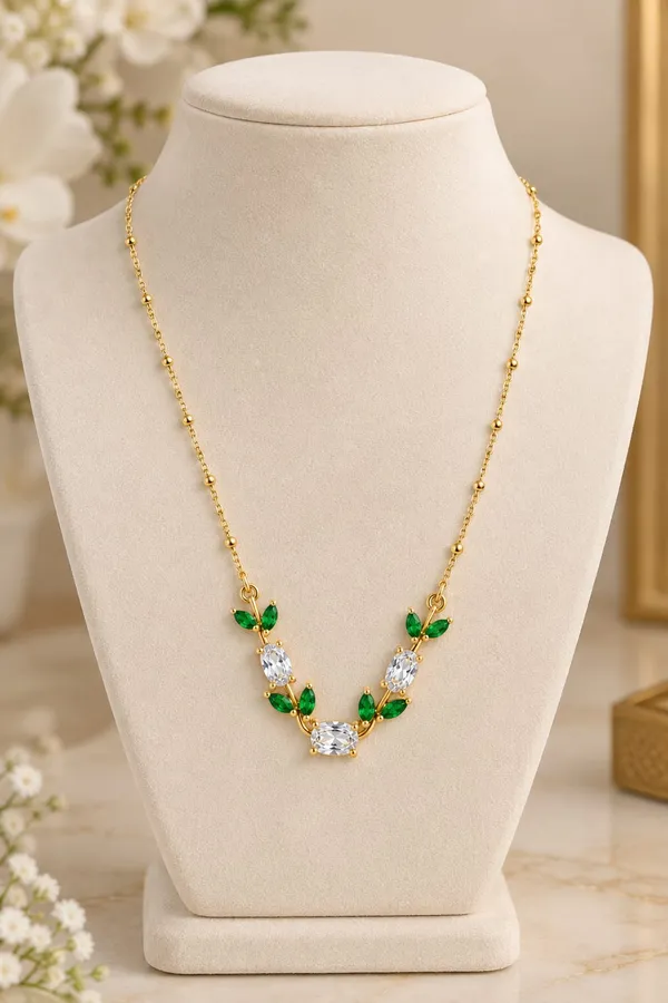 Emerald_Green_Leaf_Crystal_Necklace_–_Gold_Tone