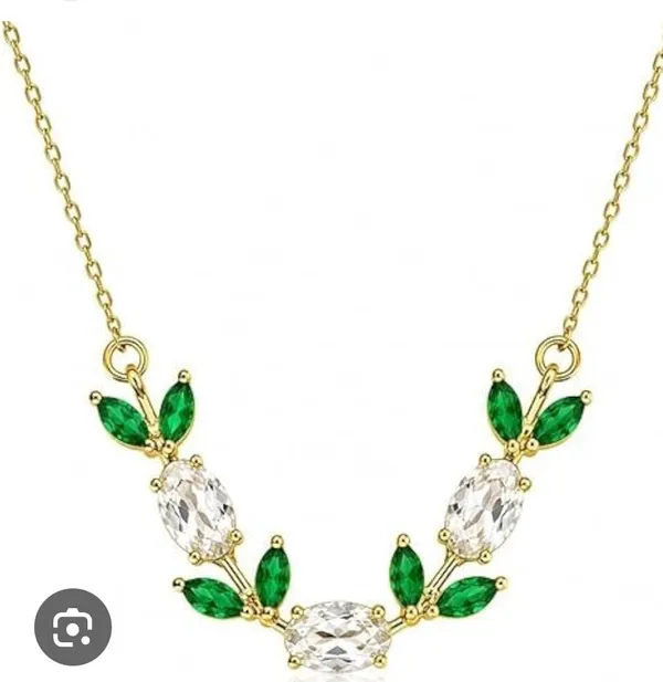 Emerald_Green_Leaf_Crystal_Necklace_–_Gold_Tone