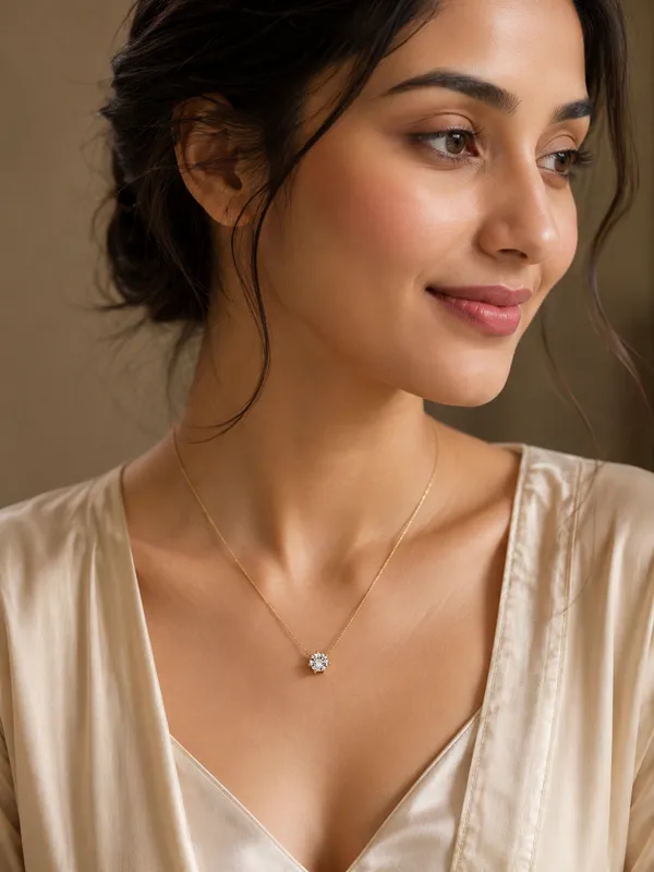 Gold-Tone_Solitaire_Round_Pendant_Necklace