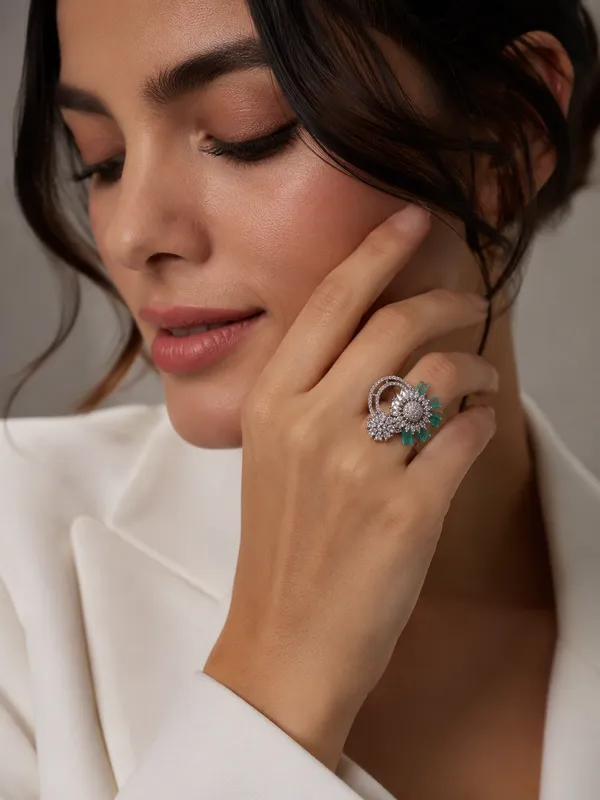Luxury_Bloom_Cocktail_Ring