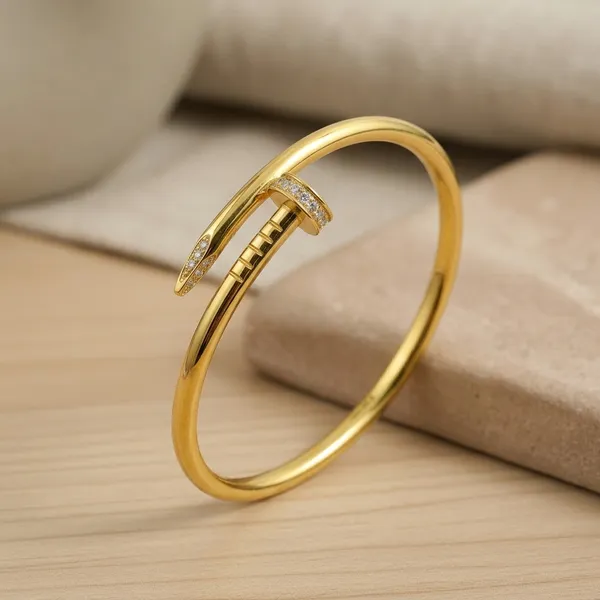 Gold_Plated_Nail_Design_Bracelet_With_Sparkling_Crystals