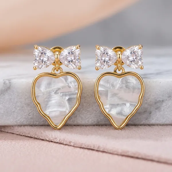 Elegant_Heart_Shaped_White_Stone_Drop_Earrings_With_Crystal_Bow