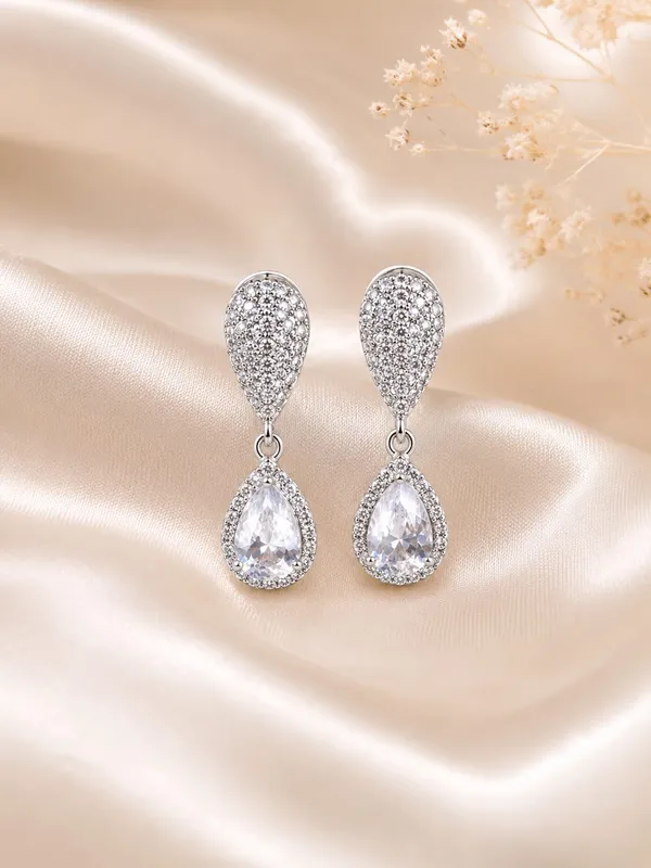 Sparkling_Teardrop_Dangle_Earrings