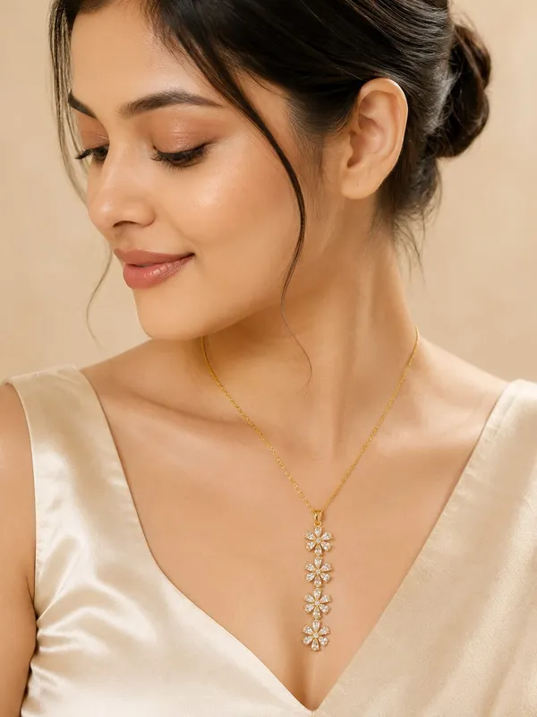 Women_Gold-Plated_Floral_Crystal_Pendant_Necklace