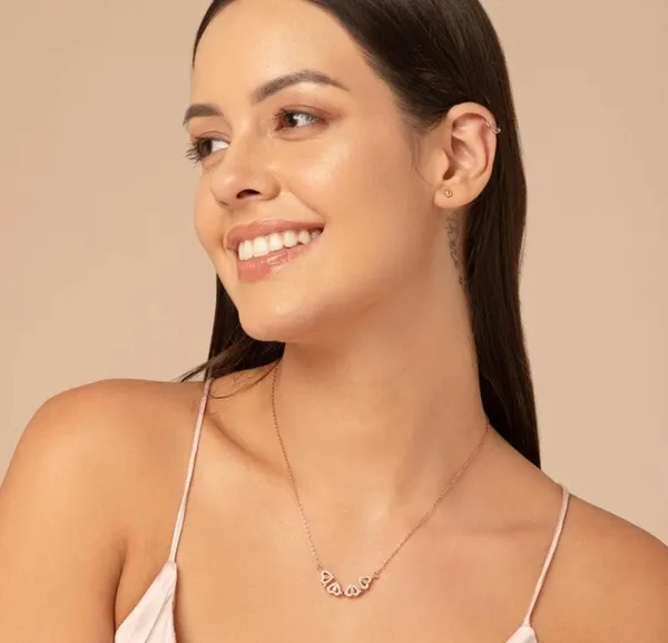 Women_Rose_Gold-Toned_Heart_Link_Necklace_with_Crystal_Detailing