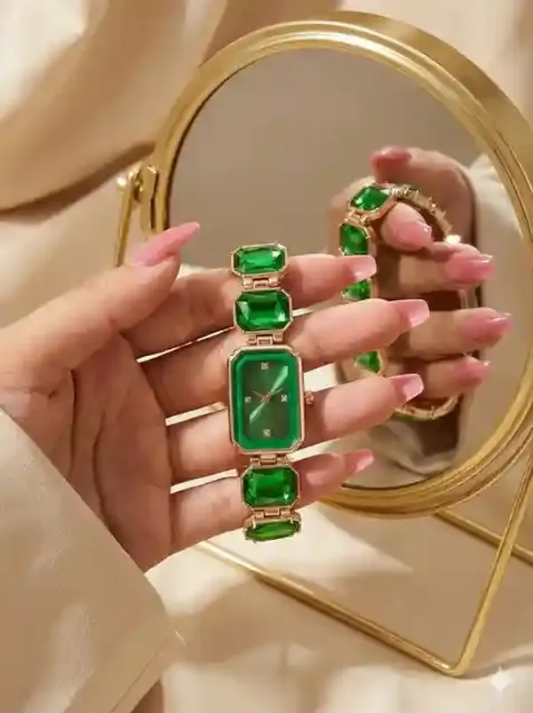 Women’s_Green_Stone_Bracelet_Watch