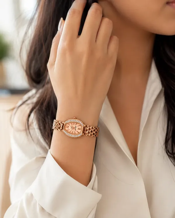 Women’s_Rose_Gold_Peach_Dial_Crystal_Oval_Bracelet_Watch