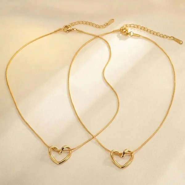 Minimal_Heart_Pendant_Necklace_Pack_Of_2