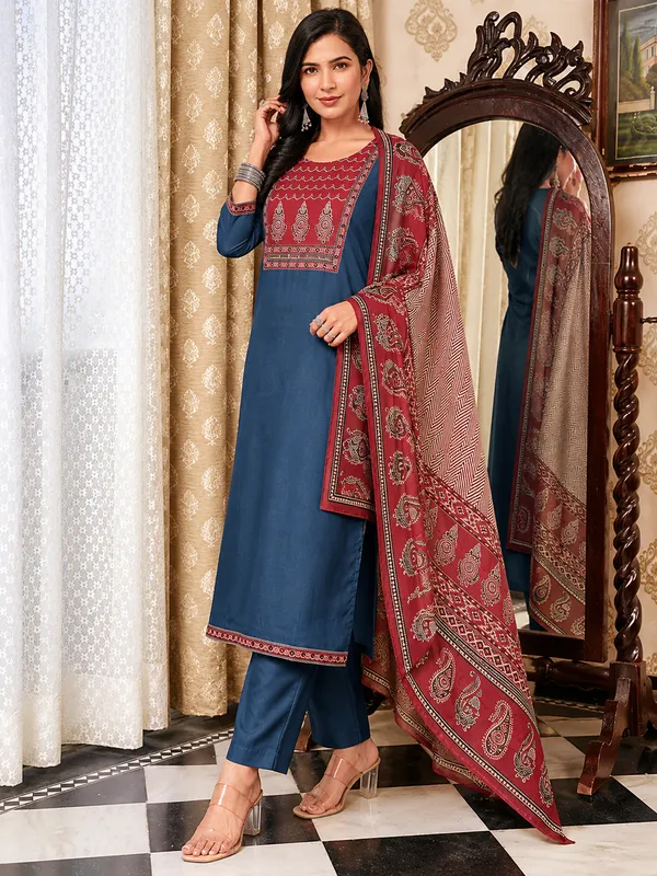 Blue_Cotton_Blend_Ajrakh_Printed_Straight_Kurta_Trousers_With_Dupatta