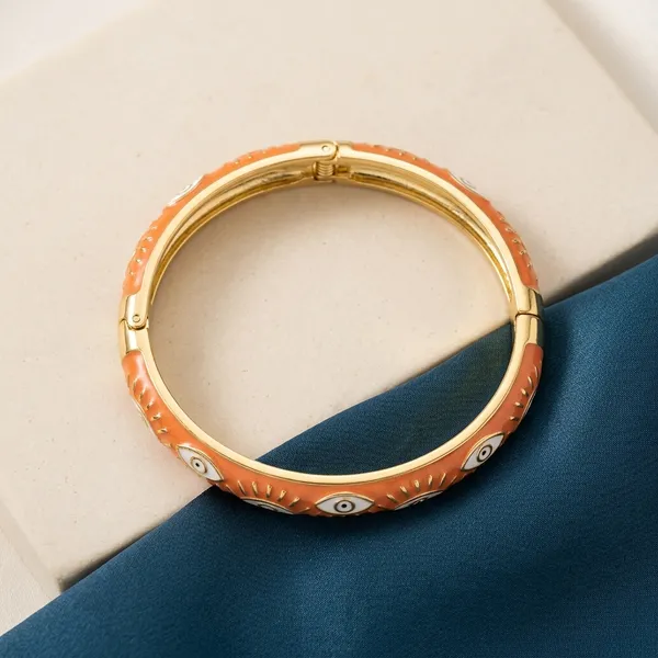 Elegant_Ethnic_Enamel_Bangle_With_Eye_Motif