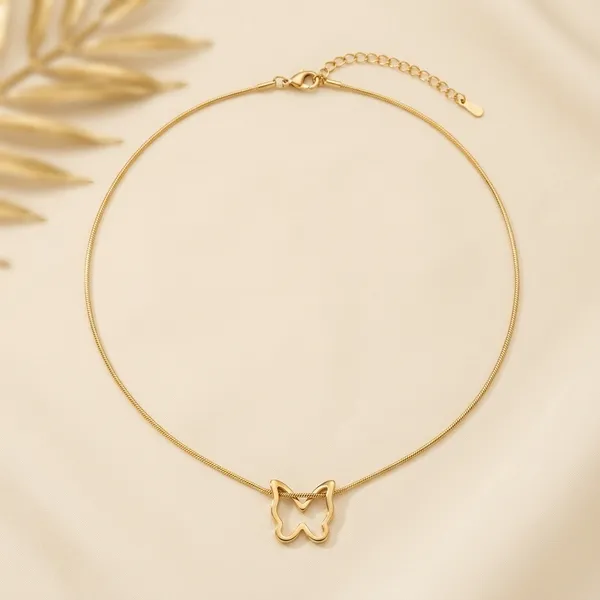 Elegant_Butterfly_Pendant_Necklace_Gold_Tone_Chain