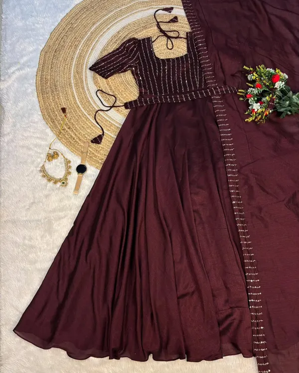 Aarohi_Gown_