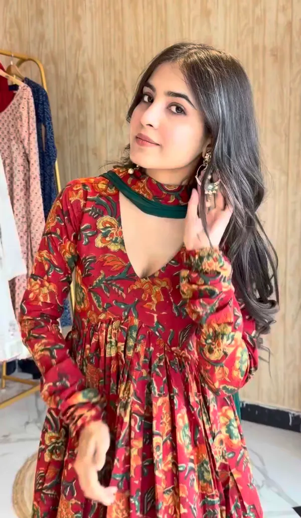 Murli_Gown_With_Duppta_