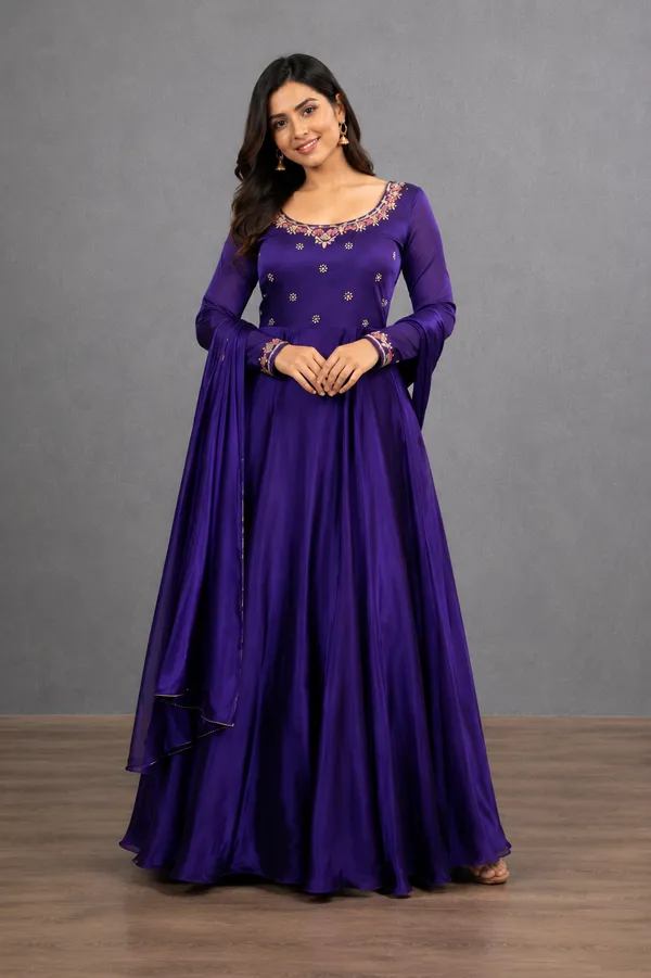 NOOR_GOWN_