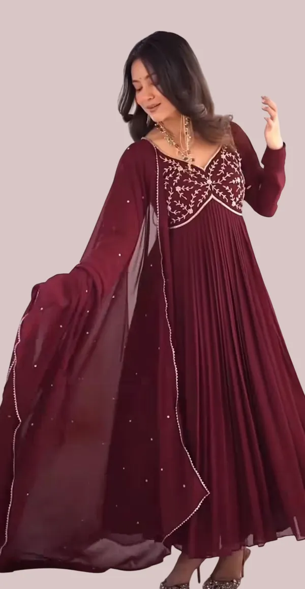 Maroon_Elegant_Design_Fox_Georgette_Gown_For_Women