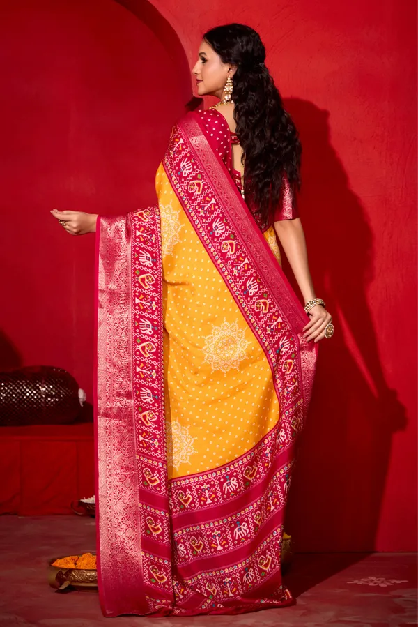 Yellow_Pink_Dola_Jacquard_Patola_Bandhej_Saree_For_Women