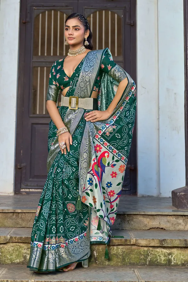 Green_Russian_Silk_Bandhani_Paithani_Border_Saree_For_Women