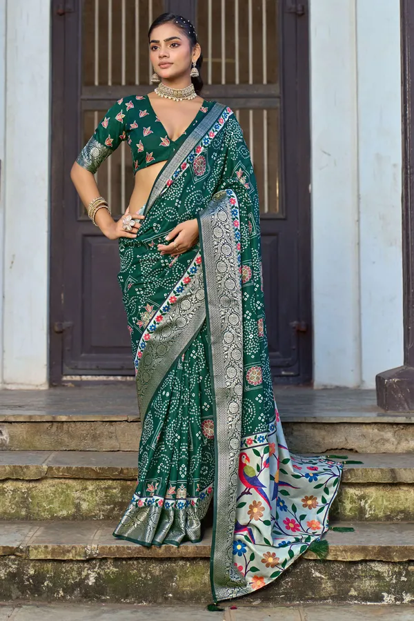Green_Russian_Silk_Bandhani_Paithani_Border_Saree_For_Women