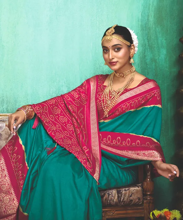 Teal_Green_Pink_Velvet_Tussar_Silk_Bandhani_Saree_For_Women
