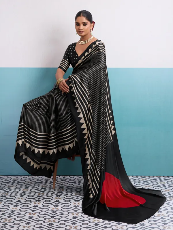 Black_Modal_Silk_Stripe_Print_Red_Pallu_Saree_For_Women