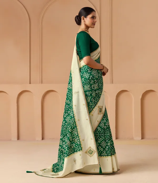 Cream_Green_Velvet_Tussar_Silk_Ikat_Print_Saree_For_Women_ODHNEE_LEGACY
