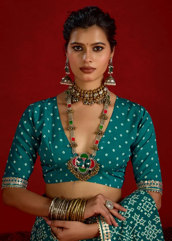 Green_Velvet_Tussar_Silk_Bandhani_Print_Gotta_Patti_Saree_For_Women