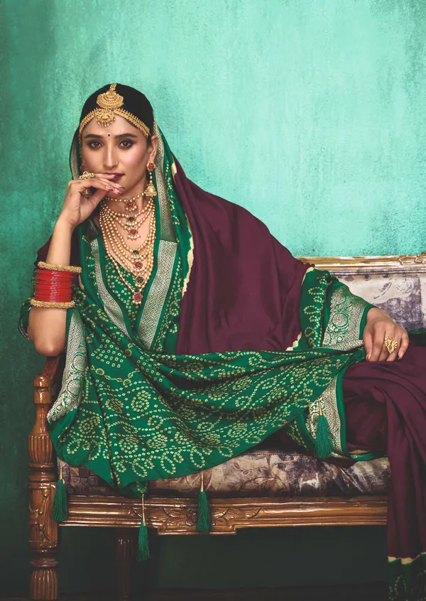 Green_Purple_Velvet_Tussar_Silk_Bandhani_Zari_Border_Saree_For_Women