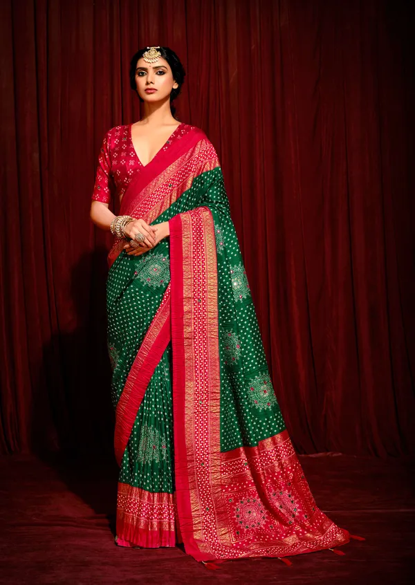 Green_Red_Velvet_Tussar_Silk_Bandhani_Zari_Border_Saree_For_Women