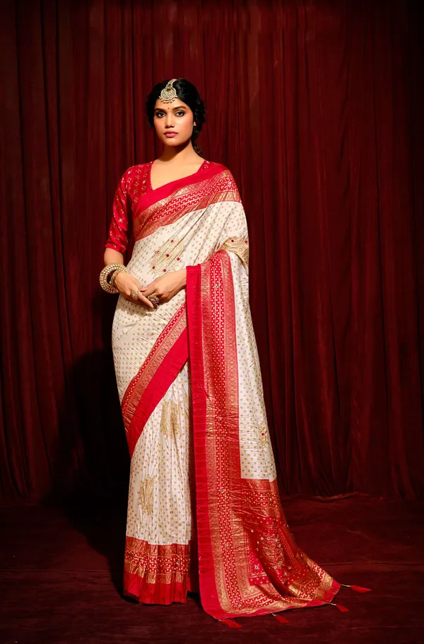 Off_White_Velvet_Tussar_Silk_Red_Border_Gold_Zari_Saree_For_Women