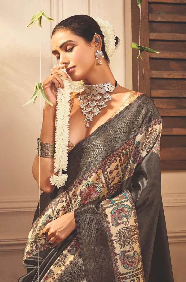 Grey_Pure_Tussar_Silk_Woven_Border_Pallu_Saree_For_Women